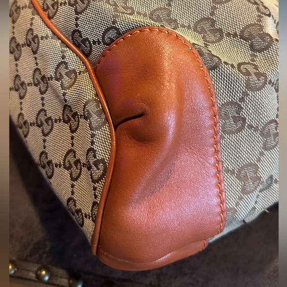 Gucci Sukey canvas shoulder bag - Picture 9 of 17